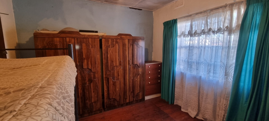 4 Bedroom Property for Sale in Silvertown Western Cape